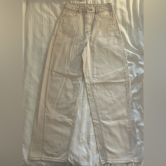 Garage Baggy High-rise Wide Leg Jeans in Cream/beige - Picture 2 of 7